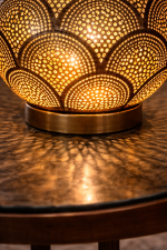Round Pierced Brass Table Lamp – Handmade Moroccan Globe Light - Afbeelding 3