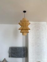 Handgeweven Raffia Hanglamp – Meerlagig Piramide Ontwerp - Afbeelding 7