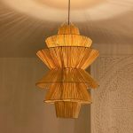 Handgeweven Raffia Hanglamp – Meerlagig Piramide Ontwerp