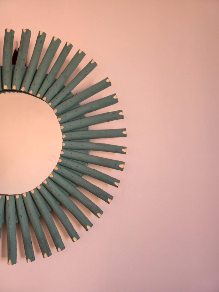 Marokkaanse Houten Spiegel – Ronde Handgeweven Raffia Lijst - Afbeelding 3