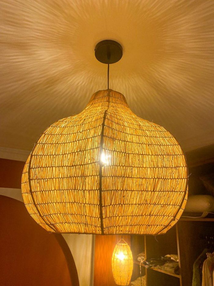 Handgeweven Raffia Hanglamp – Ronde Artisan Lamp - Afbeelding 2