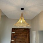 Ronde Handgeweven Raffia Hanglamp – Natuurlijke Plafondverlichting