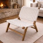 Marokkaanse Fauteuil van Walnoothout met Wit Koord – Handgeweven Relaxstoel