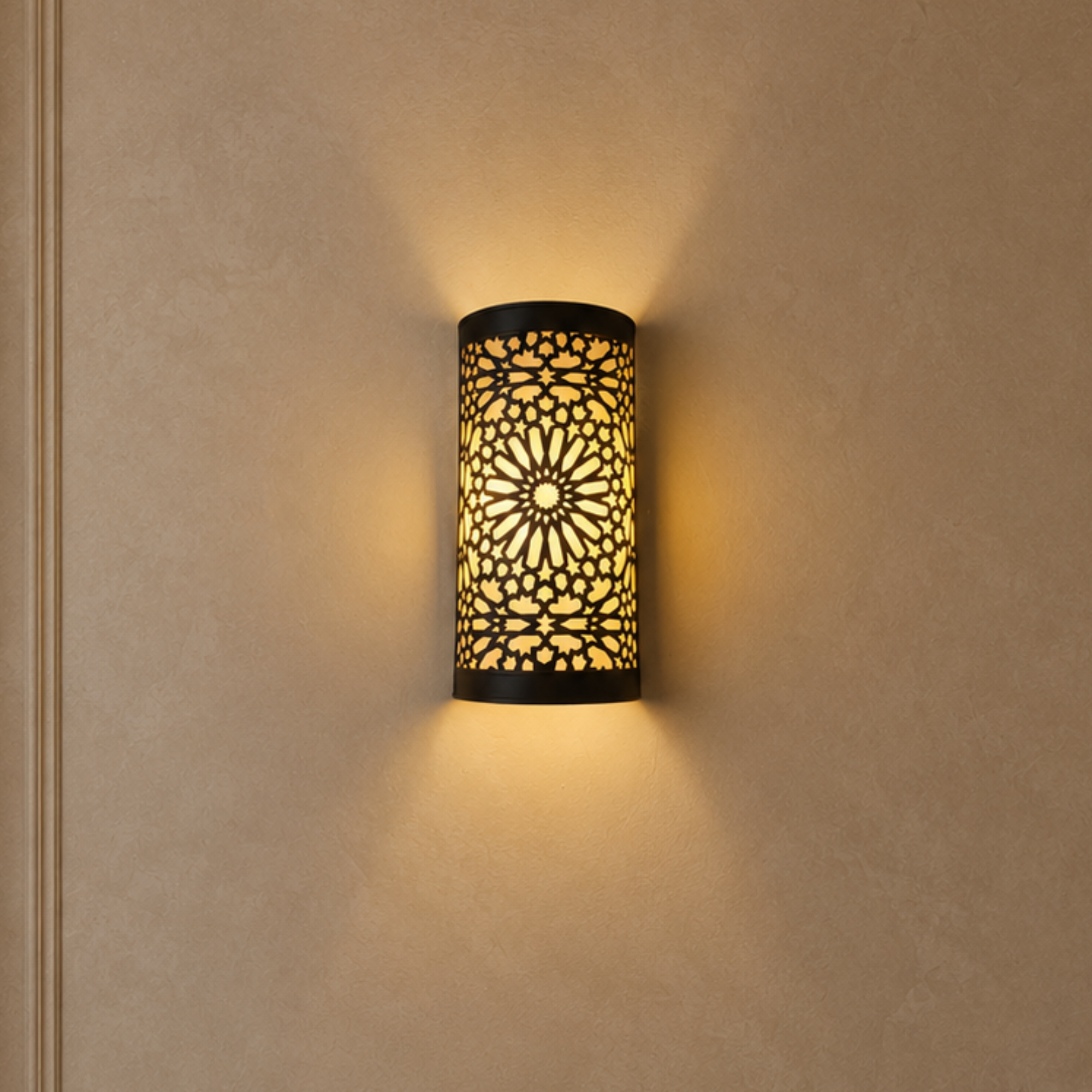 Design sans titre (2) Handmade Moroccan rosette brass wall sconce with pierced floral pattern and warm ambient lighting.